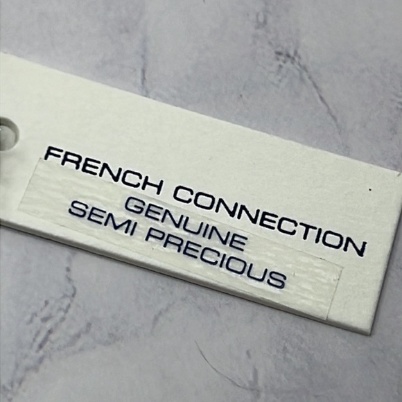 NWT French Connection Tiger Eye and Agate Pendant Necklace. - Picture 8 of 9